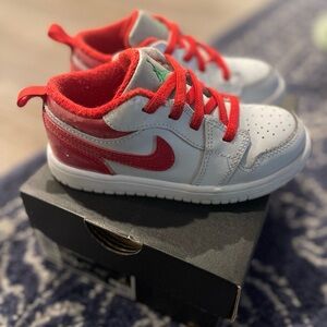 Jordan 1 Low Alt SE Size 10c Red